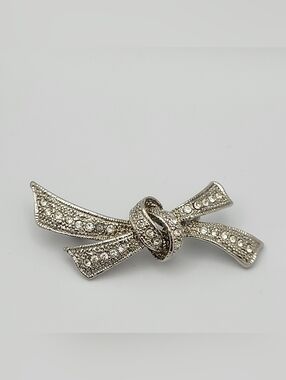 Silver-Tone Rhinestone Bow Brooch Pavé Crystal Knotted Ribbon Pin